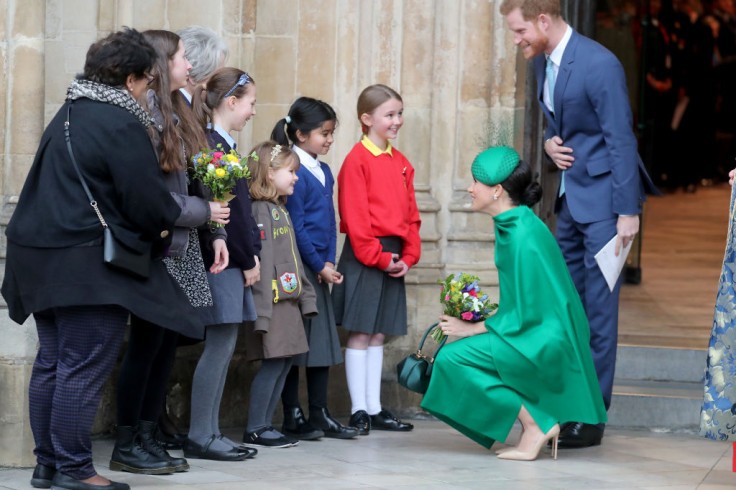 Meghan Markle, Prince Harry Win Award for 'Enlightened' Choice To Have 2 Kids